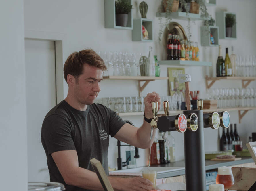 bar dunkerque: ambiance rock et influence canadienne